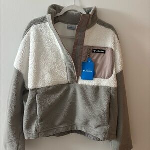 Columbia Women's Gray and Cream Fleece Jacket